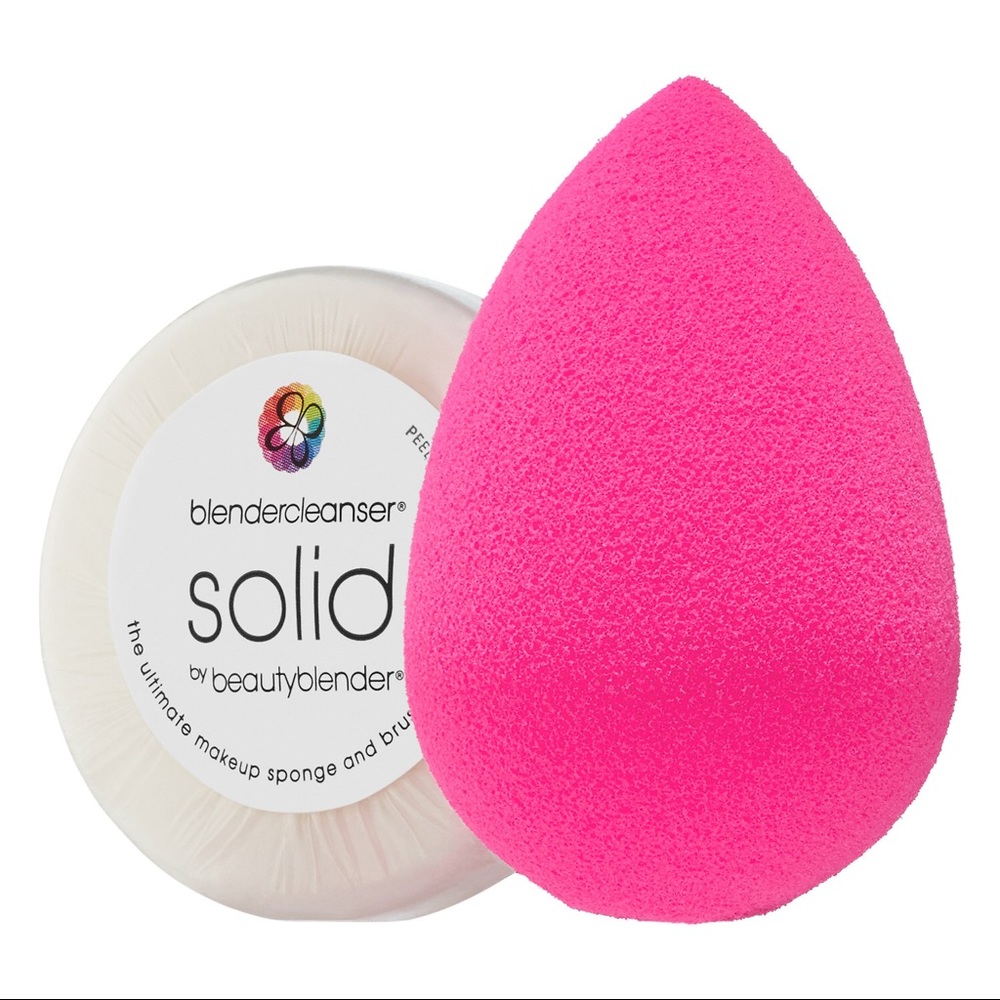 BNWT original beauty blender and cleaner!!